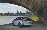 Volvo V60 T5 Cross Country 2015 года